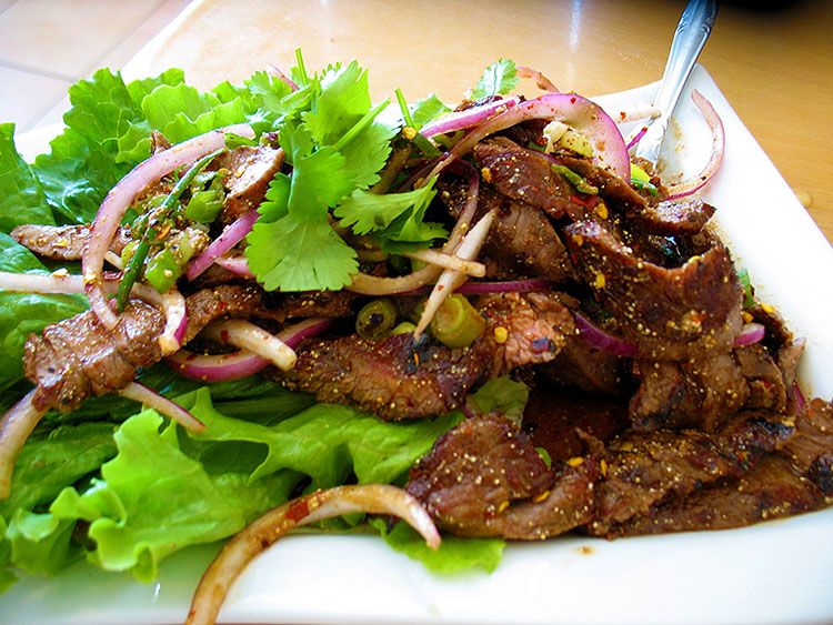 Nam Tok (Grilled Beef Salad) 🌶️